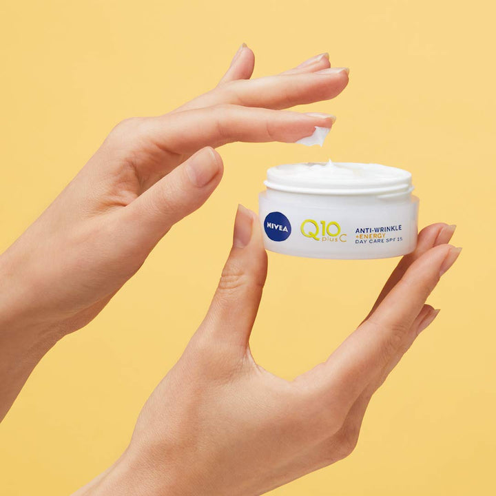 NIVEA Q10 Energy Healthy Glow Face Day Cream (50 ml), Energising Day Cream, Face Cream for Women, Moisturising Cream, Face Cream with Q10, Vitamin C, and Vitamin E