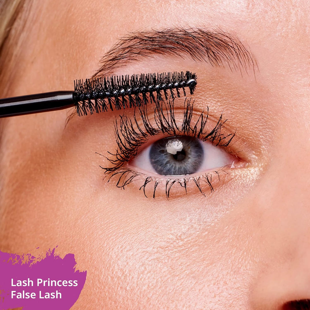 Long-wearing Essence mascara with clump-free formula