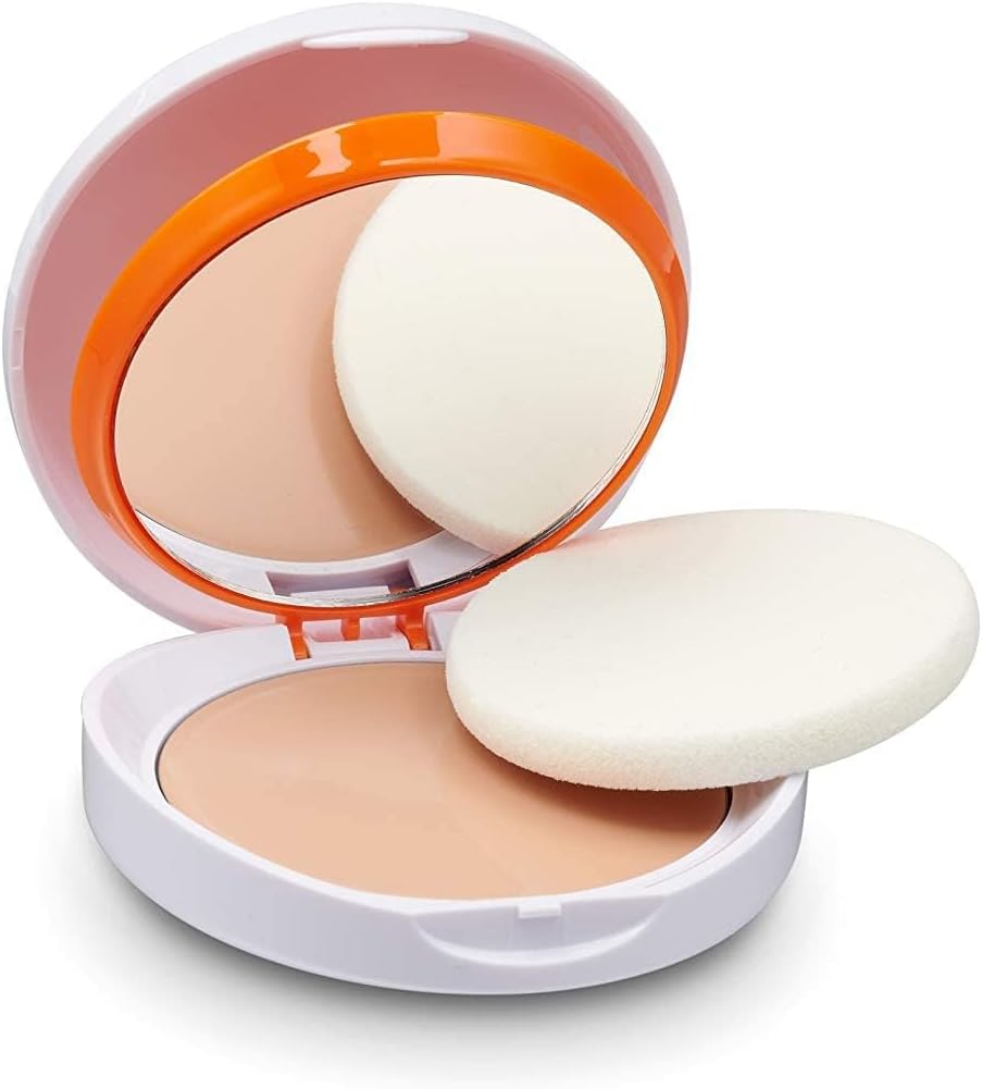 Protective makeup compact with SPF 50 by Heliocare