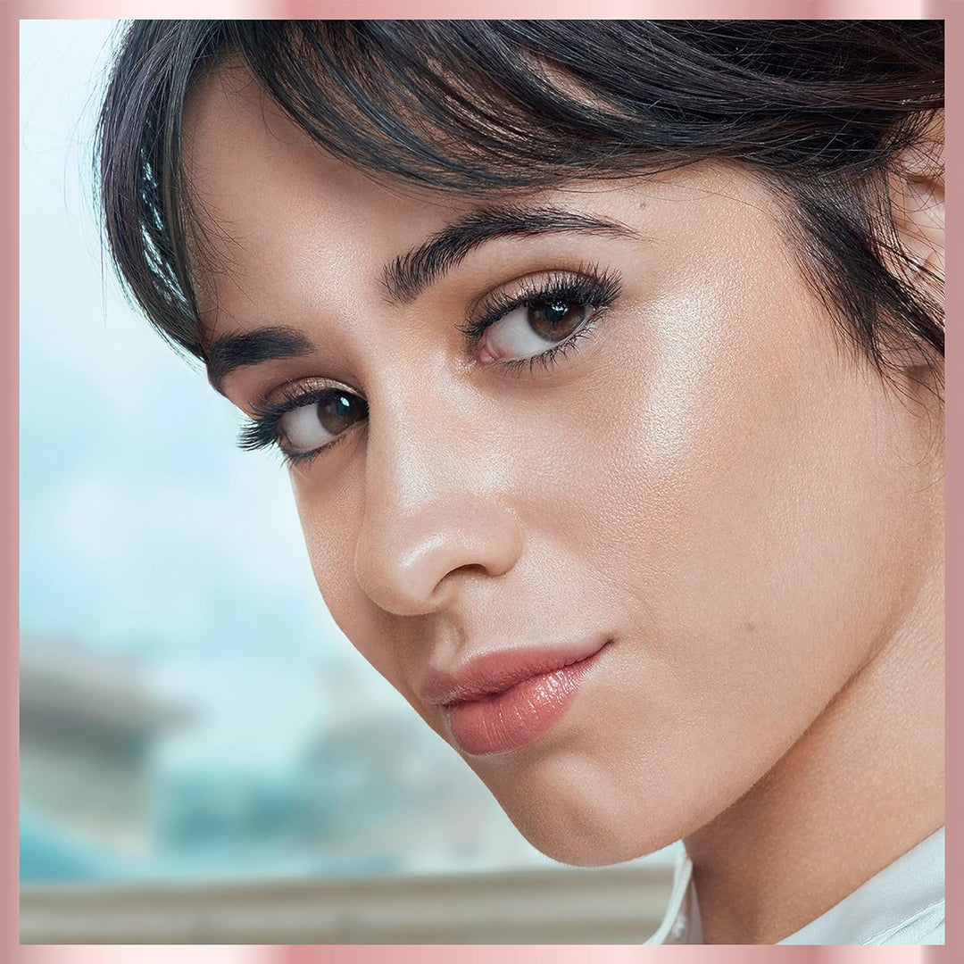 Hydrating face coverage with natural glow
