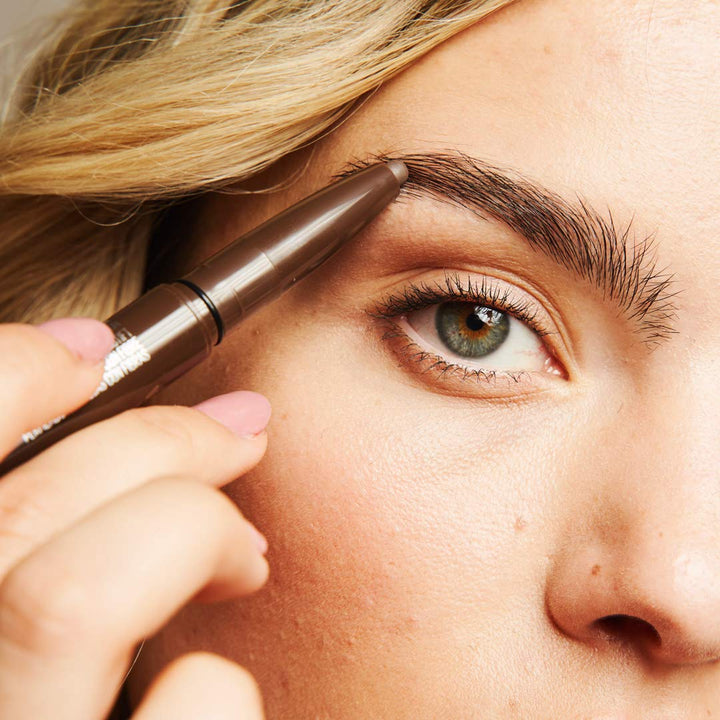 Long-lasting pomade crayon by Maybelline